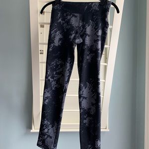 Old Navy patterned leggings